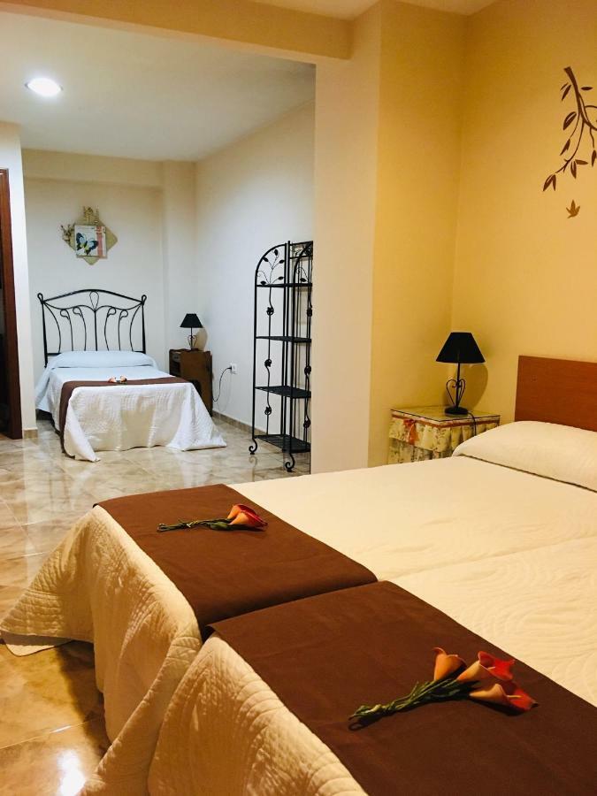 Гостевой дом La Casita Santa Barbara Macastre Экстерьер фото